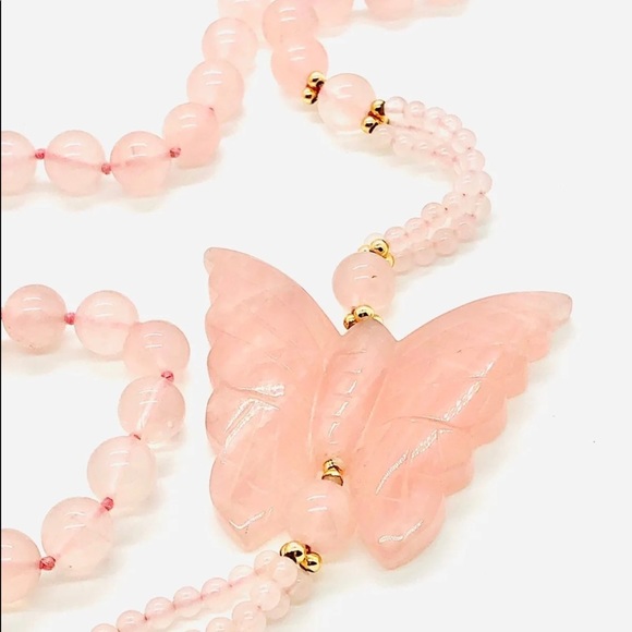 Vintage Pink Butterfly Rose Quartz Necklace 🦋 - Picture 9 of 9
